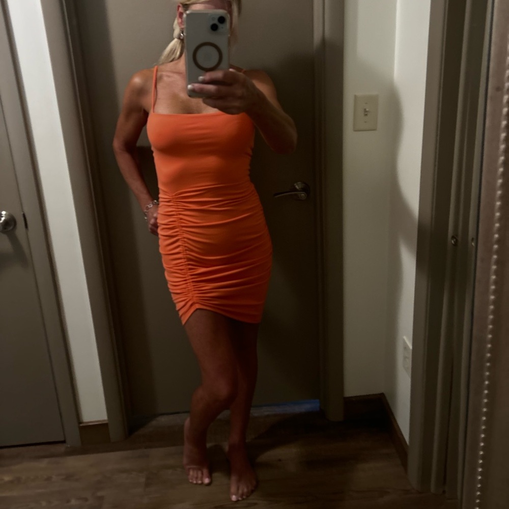 Susana Monaco Coral Ruched Dress